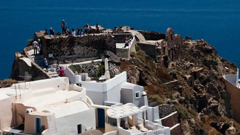 Oia castle Santorini